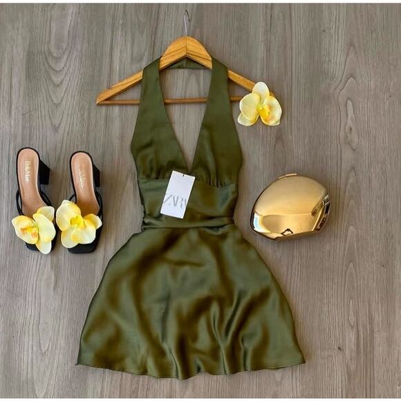 ZARA BLOGGER FAVE!!! V-Neckline Short Dress NWT - Picture 15 of 16